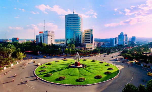 (1)2012年11月27日，在阿联酋阿爱恩市举行的第16届国际花园城市决赛中，晋城荣膺国际花园城市