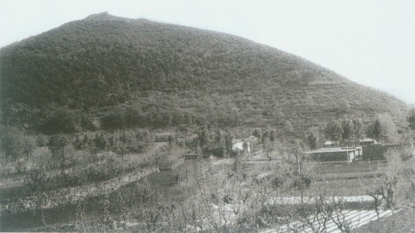 (13)1942年太岳南下支队重新开辟晋豫区。图为阳城独泉村战斗遗址